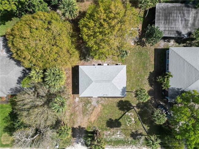 Foto del edificio - 6476 48th Ave