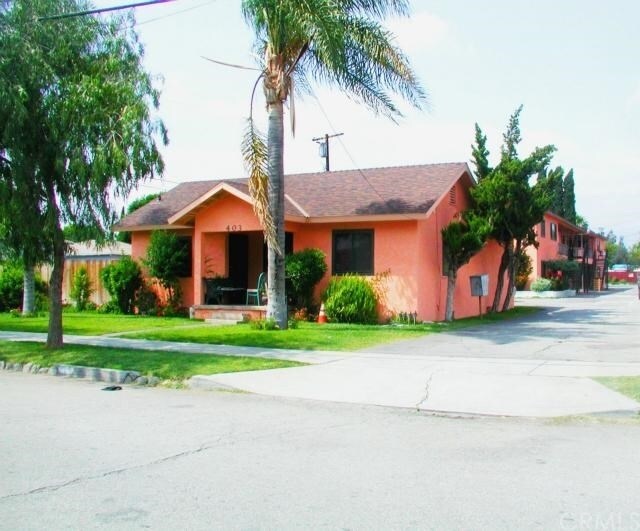 Foto principal - 403 E Acacia St