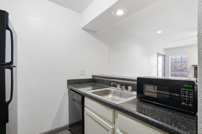 Foto del edificio - 9520 Royal Ln