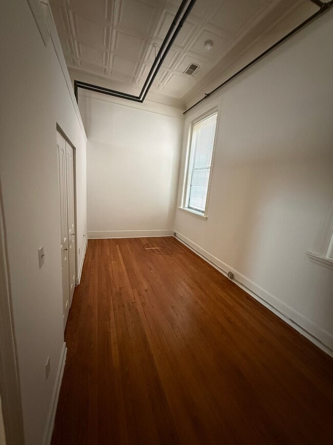 Building Photo - 1312 Guilford Ave