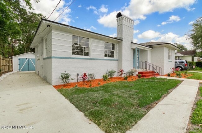 Building Photo - 2115 Traymore Rd