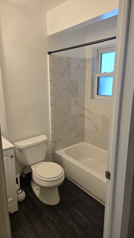 Foto del edificio - 705 E Bennett Ave