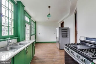 Building Photo - 140 Bryant St NW