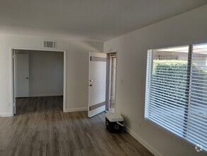 Building Photo - 210 S Orleans Ave