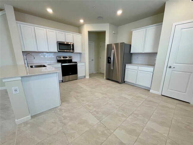 Foto del edificio - 2731 Bright Bird Ln