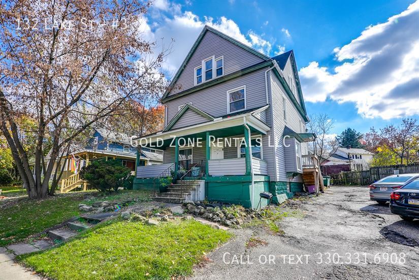 Building Photo - 132 Lake St