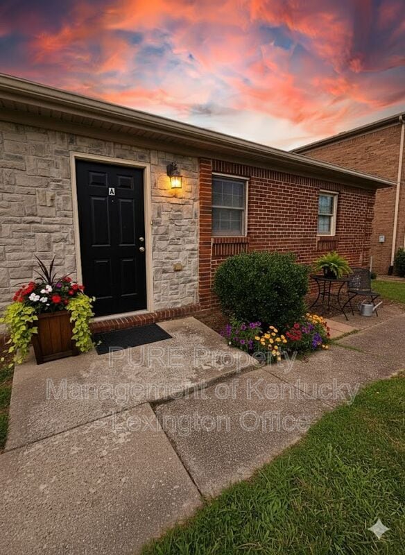 Foto del edificio - 1322 Lancaster Rd