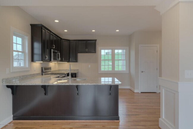 Foto del edificio - Gorgeous Four-Bedroom Home for Rent Near D...