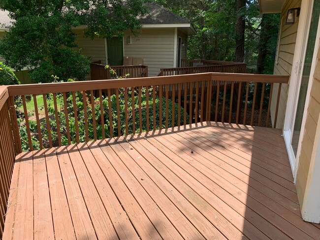 Building Photo - Remodeled one bedroom 1 bath single family...