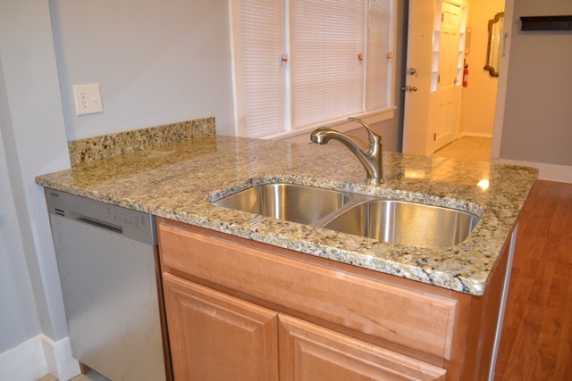 Granite Counters, SS Dishwasher & Garbage Disposal - 6148 Winthrop Ave