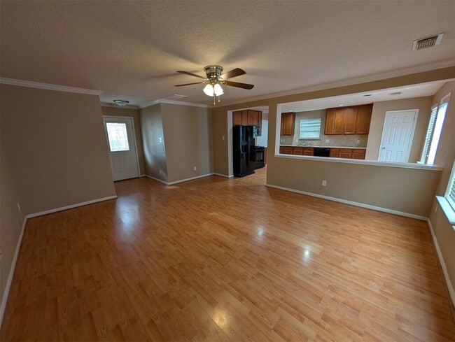 Building Photo - 29222 Legends Green Dr