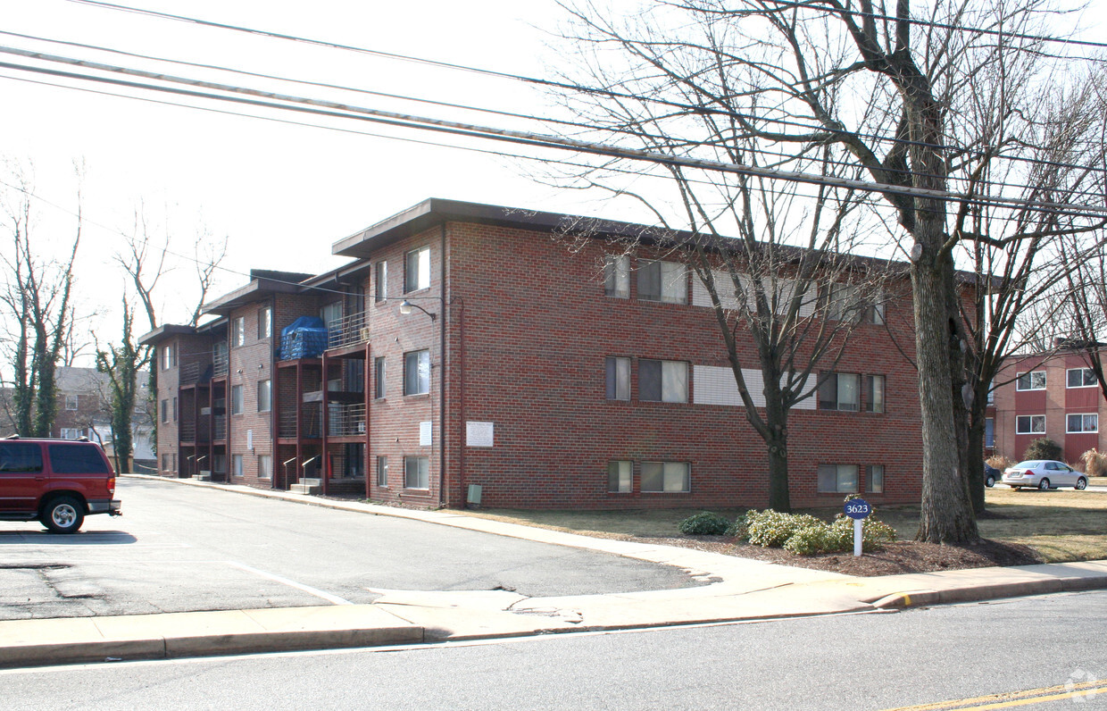 Building Photo - Marbrook Apartments