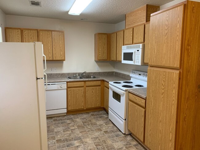 Building Photo - Montevallo, AL*** 2 Bed 2 Bath $1,154/mo**...