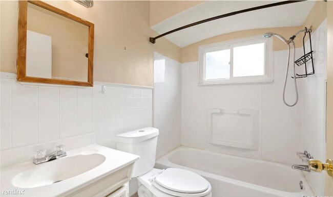 Building Photo - 3 br, 1 bath House - 24047 Chicago St