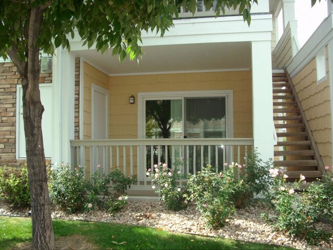 first floor condo with little patio - 4785 Hahns Peak Dr