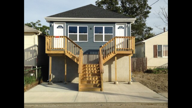 Primary Photo - 8 Bayview Ave