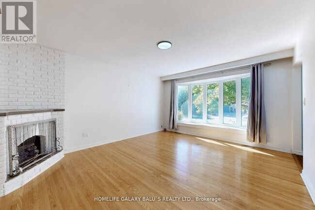 Photo du bâtiment - 629 Park Rd N