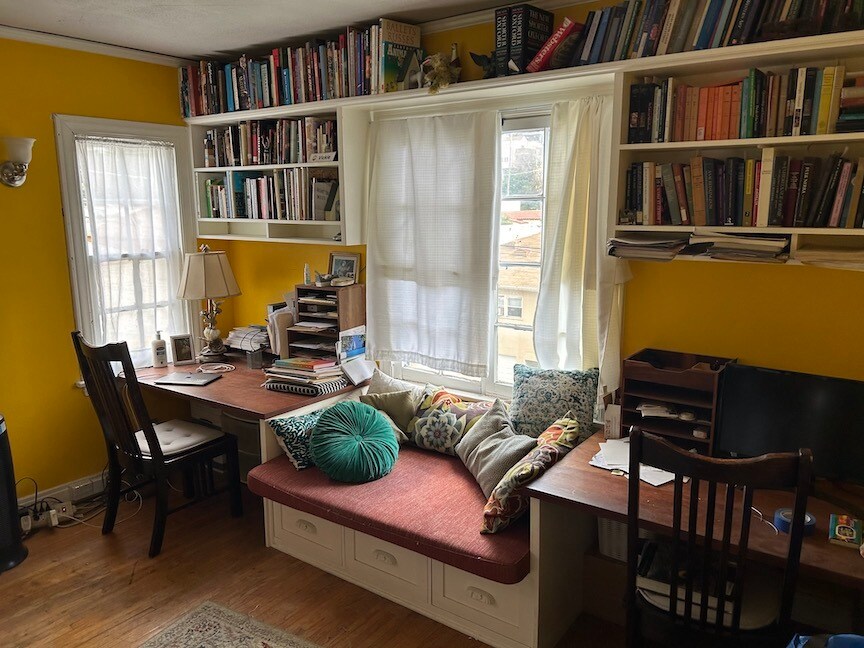 Foto principal - 1549 Rendall Pl