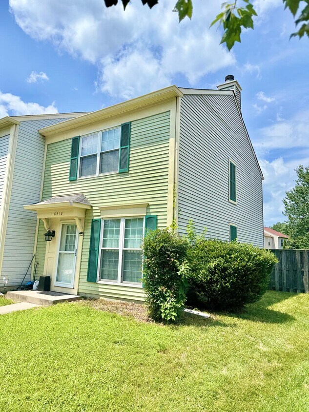 Foto del edificio - 6518 Morning Glen Ct