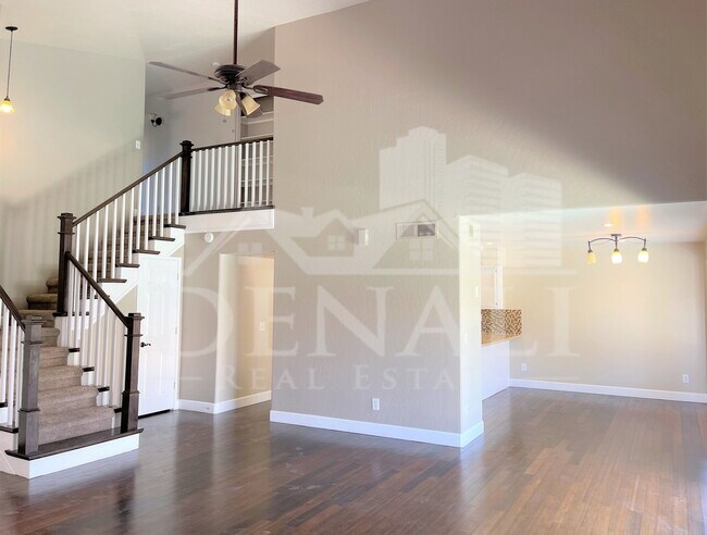 Building Photo - 3602 E Windmere Dr