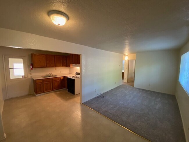 Foto del edificio - 3142 Garfield Ave