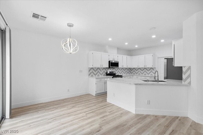 Building Photo - 32 Red Oak Canyon St