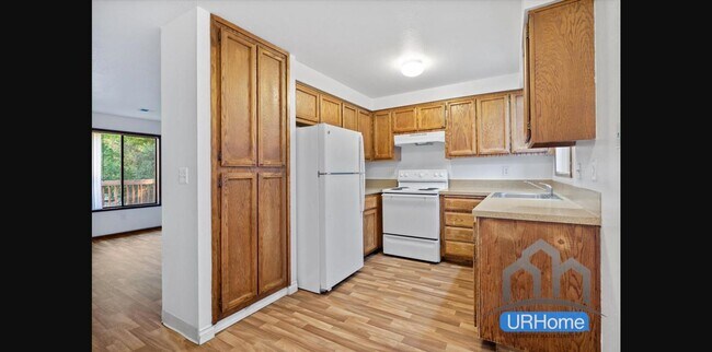 Foto del edificio - 426 SE 169th Ave