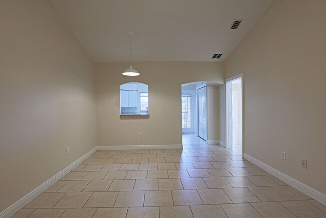 Photo - Villas at Venezia 4175-206 Apartment