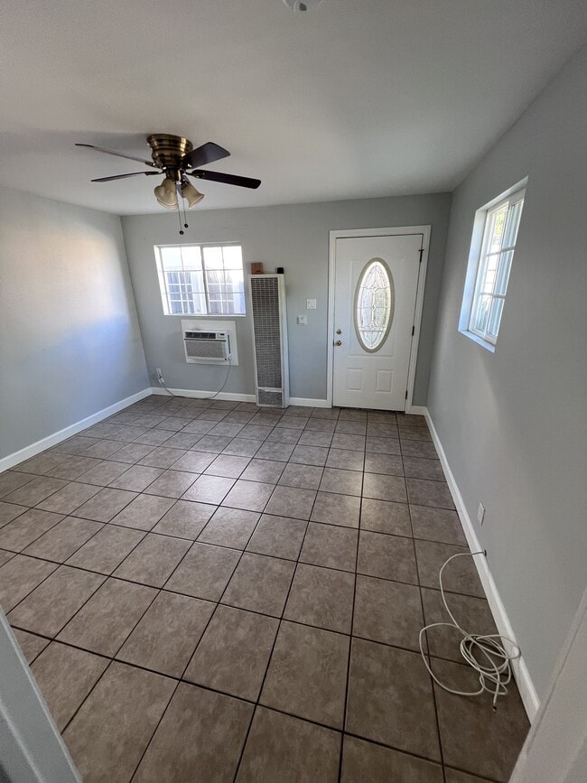 Building Photo - 14951 Cerritos Ave
