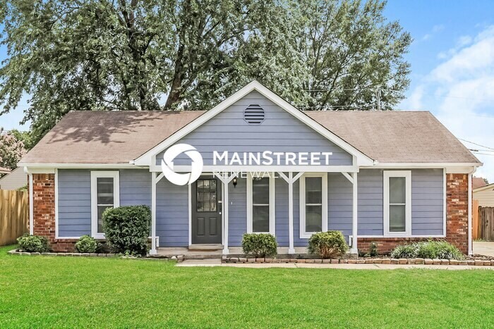 Primary Photo - 3 Bedroom Pet-Friendly Home in Olive Branc...