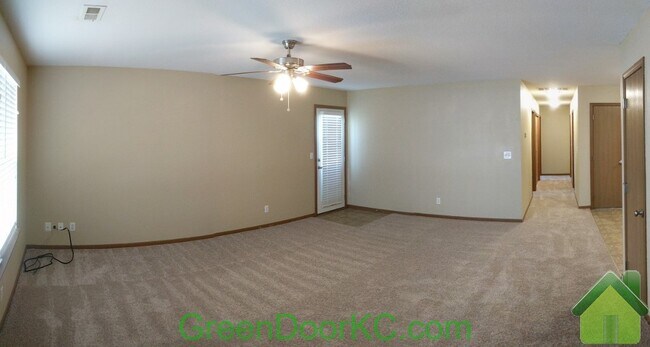 Foto del edificio - 1000 Fall Meadow Ln