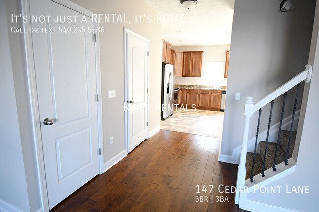 Foto del edificio - 147 Cedar Point Ln