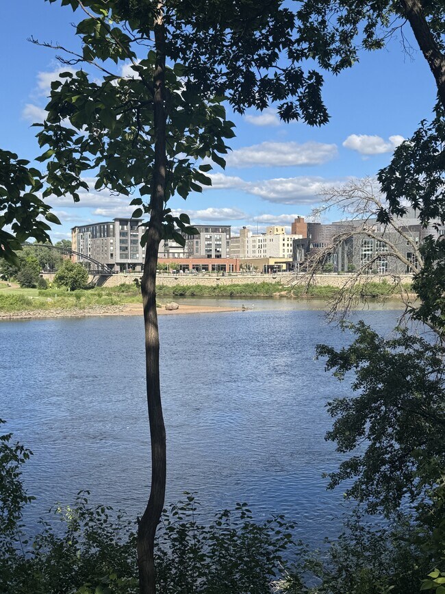 Foto del edificio - 1004 1st Ave