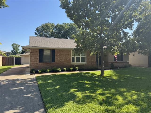 Foto del edificio - 7325 Rockhurst Dr