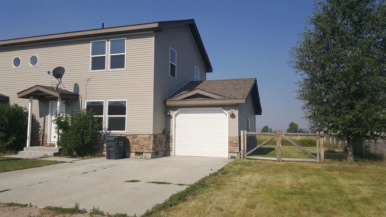 310 Cole Ave, Pinedale, WY 82941 House Rental in Pinedale, WY