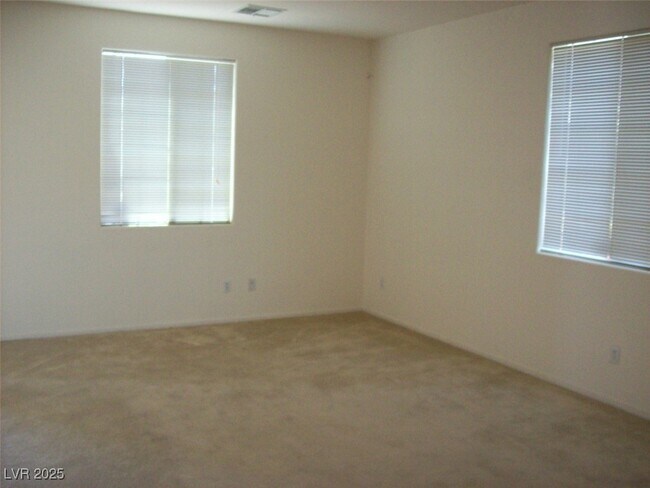 Foto del edificio - 7960 Violet Dawn St