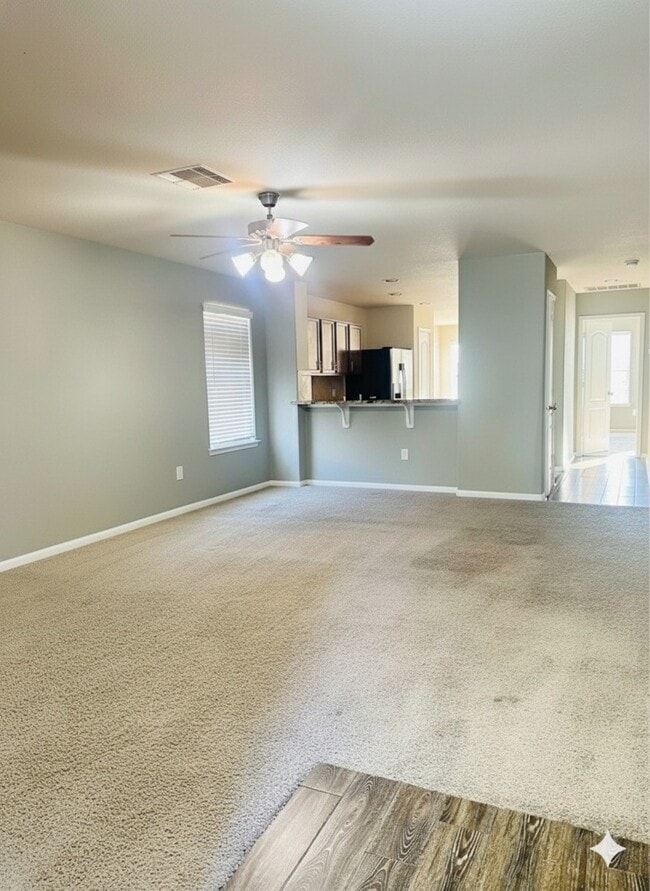 Building Photo - 2737 Sandberry Dr