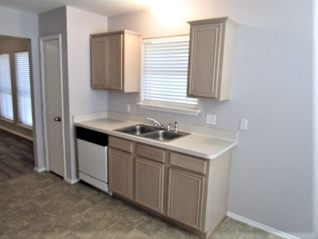 Building Photo - 7022 Flaxford Trail