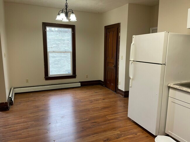 Dining - 619 W Water St