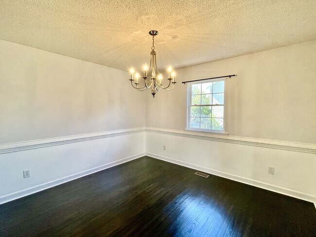 Foto del edificio - 239 Yorkshire Dr