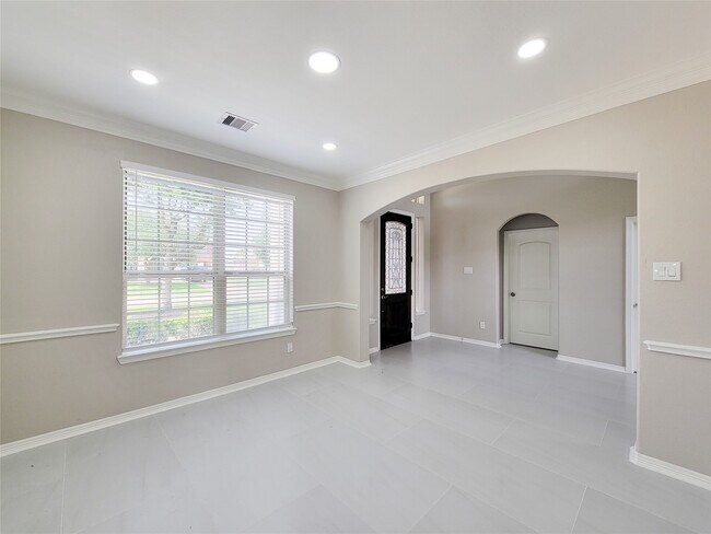Building Photo - 23111 Broad Spgs Ct