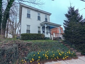 Building Photo - 35 E Arcadia Ave