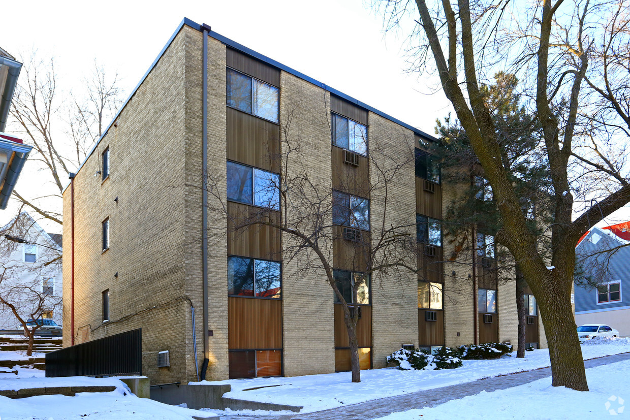 Primary Photo - Capitol Park Apartments