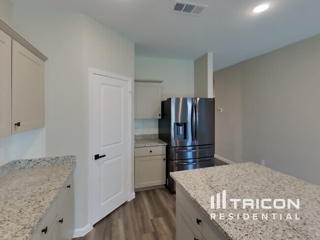 Foto del edificio - 5637 Cookstown Ln