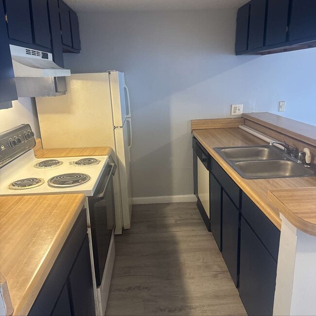 Foto del edificio - 501 Kennon Ln