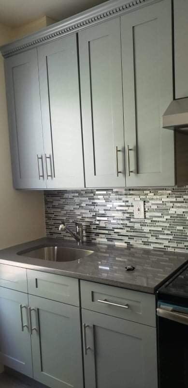 Foto del edificio - 10541 86th St