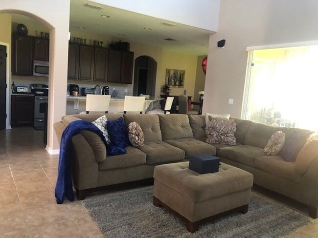 Building Photo - 3402 McCormick Woods Dr - 4 bds 3.5 ba - A...