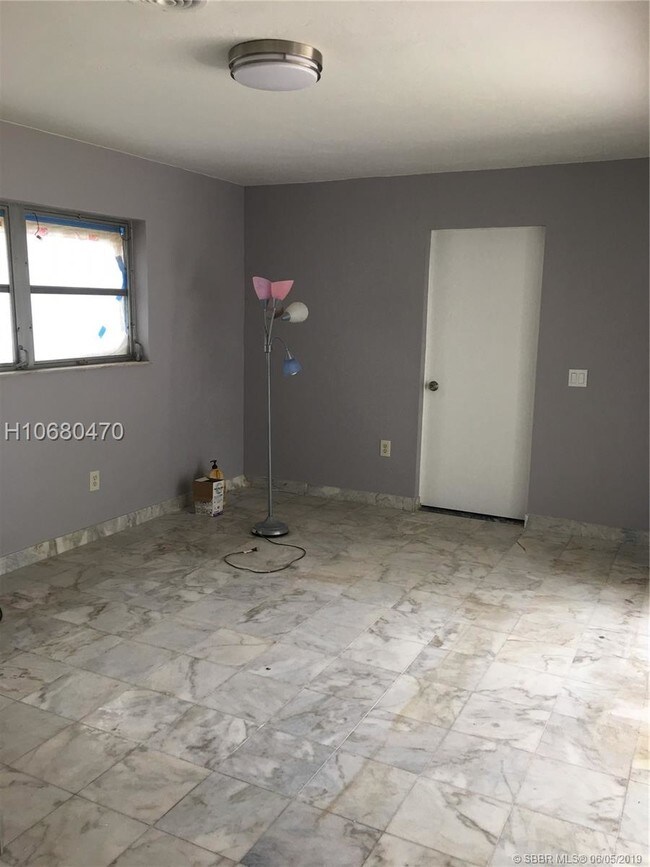 Foto del edificio - 4001 NW 92nd Ave