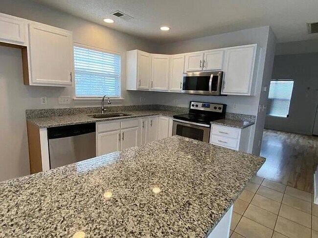 Foto del edificio - 12131 Bottlebrush Pl