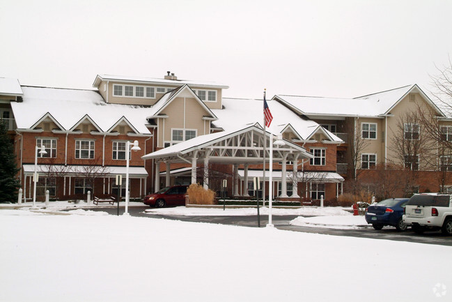 Foto del edificio - Town Village Sterling Heights